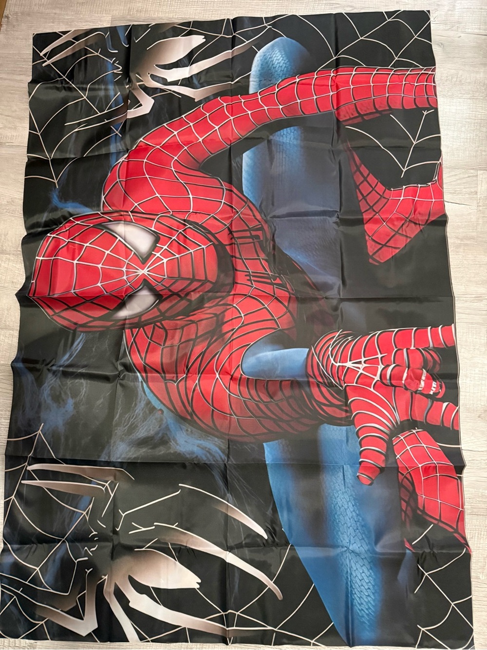 Spiderman Red Kids Party Supplies Pack - Themed Plates, Cups & Decorations - Picture 2 of 2
